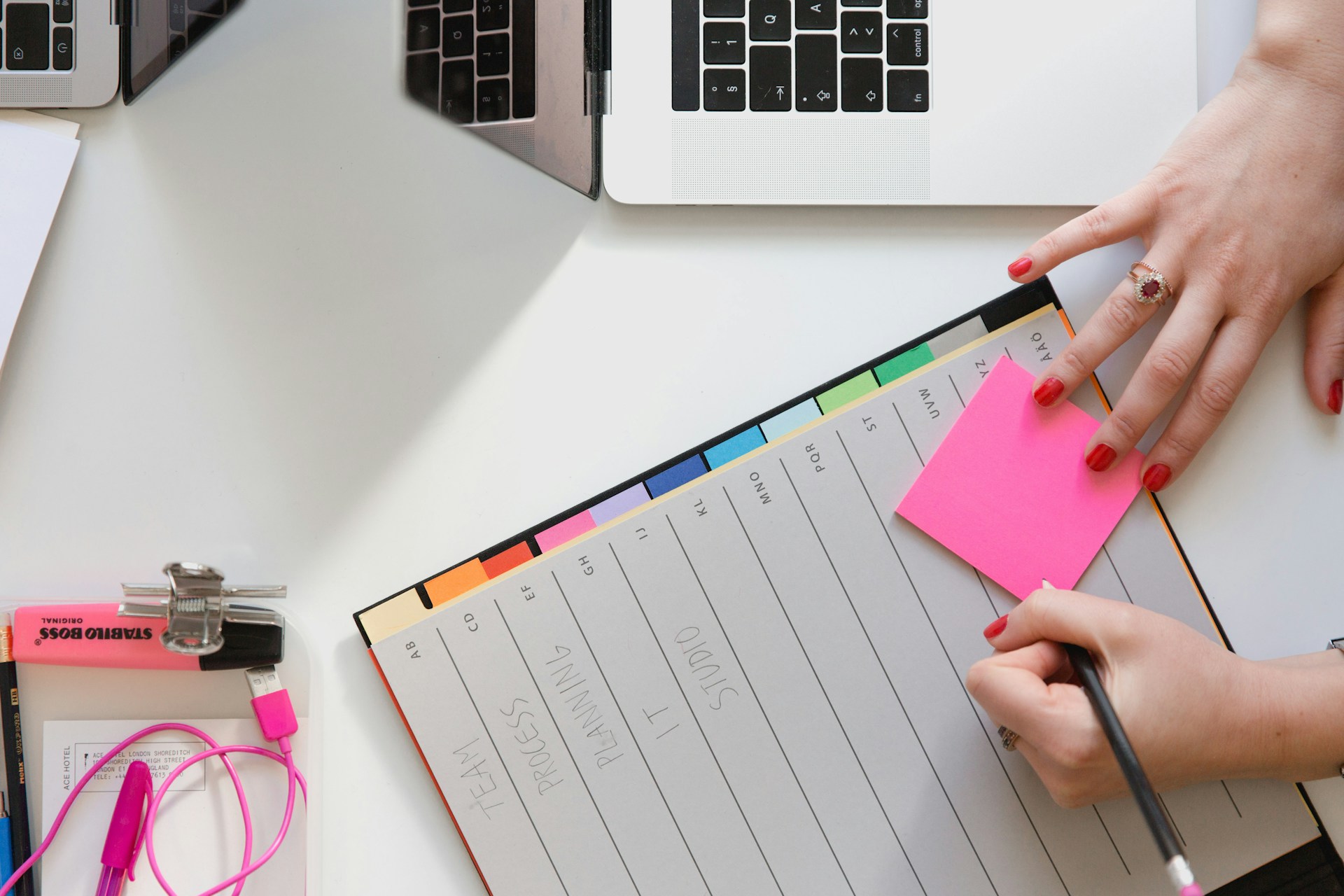 How to Plan Your Week on Sunday (A Simple System That Actually Works)